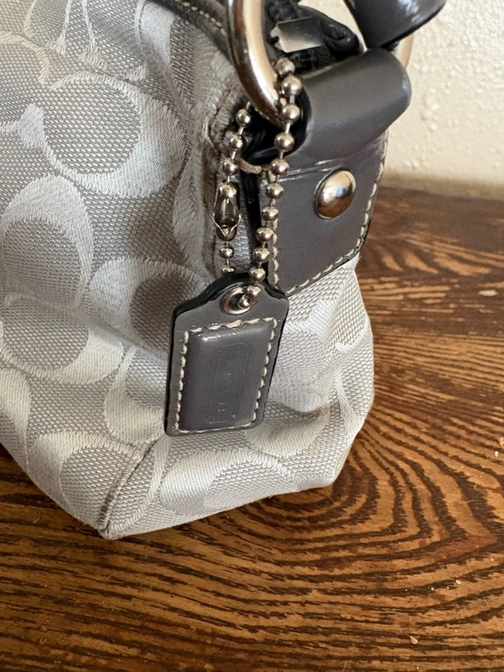 COACH Y2K VTG Mini Signature Gray Silver Shoulder Bag Canvas Leather 9x5x3.5” - Picture 3 of 5